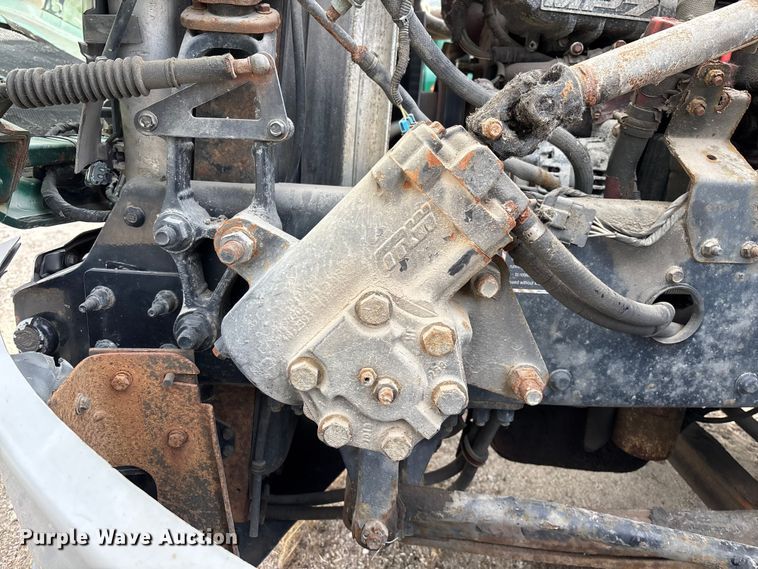 image for item FG1100 2016 Mack CXU613 semi truck