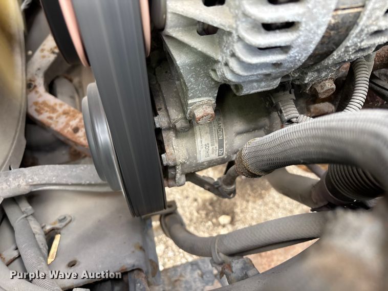 image for item FG1100 2016 Mack CXU613 semi truck