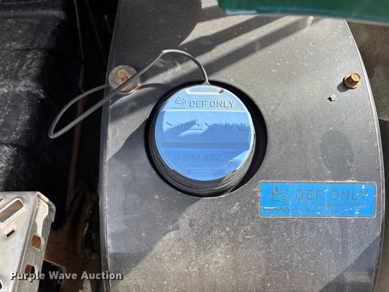 image for item FG1100 2016 Mack CXU613 semi truck