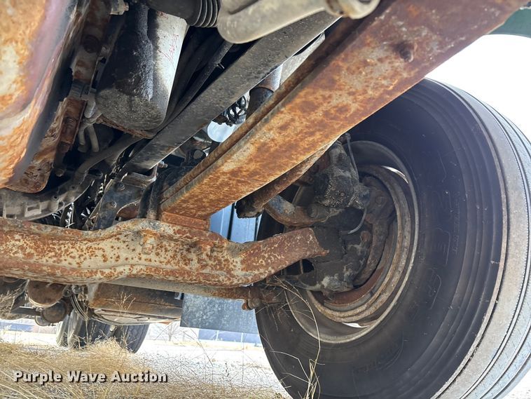 image for item FG1101 2016 Mack CXU613 semi truck