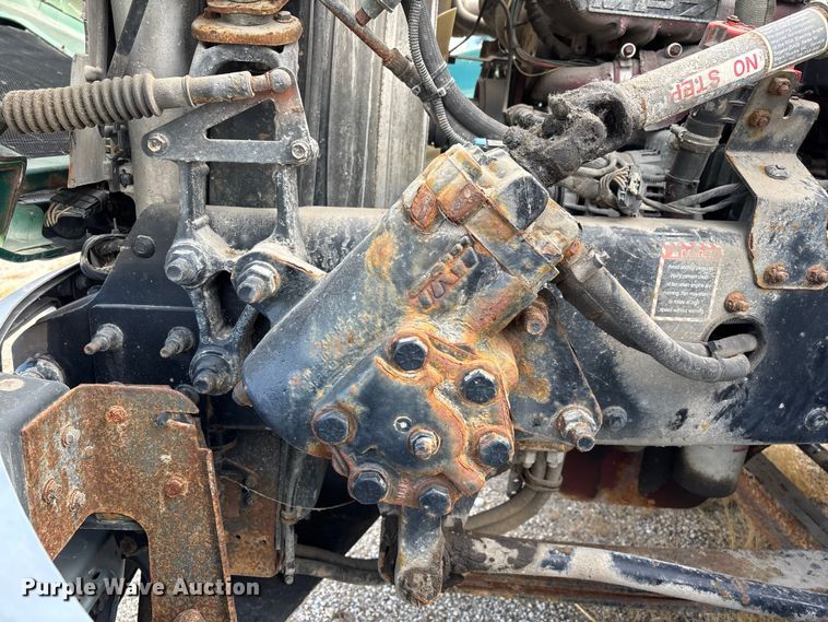 image for item FG1101 2016 Mack CXU613 semi truck