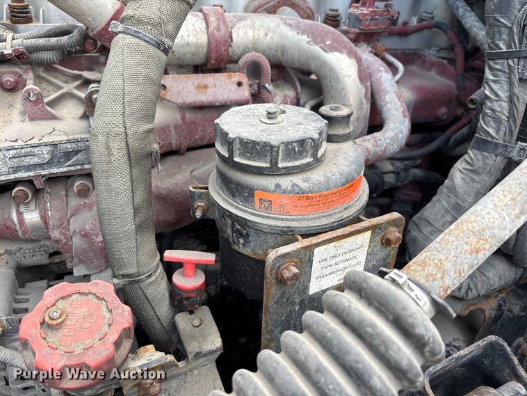 image for item FG1101 2016 Mack CXU613 semi truck