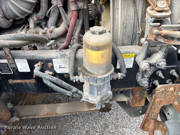 image for item FG1101 2016 Mack CXU613 semi truck