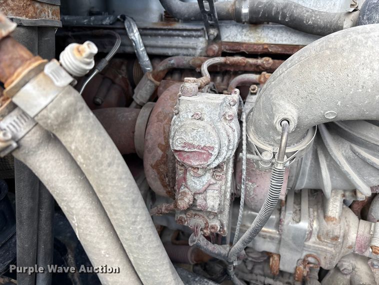 image for item FG1101 2016 Mack CXU613 semi truck