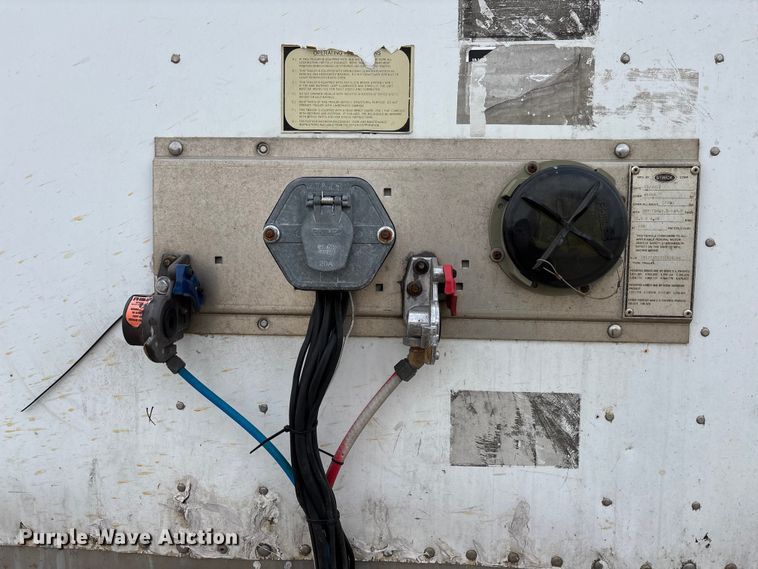 image for item FG1102 2013 Strick dry van trailer