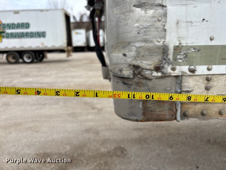 image for item FG1102 2013 Strick dry van trailer