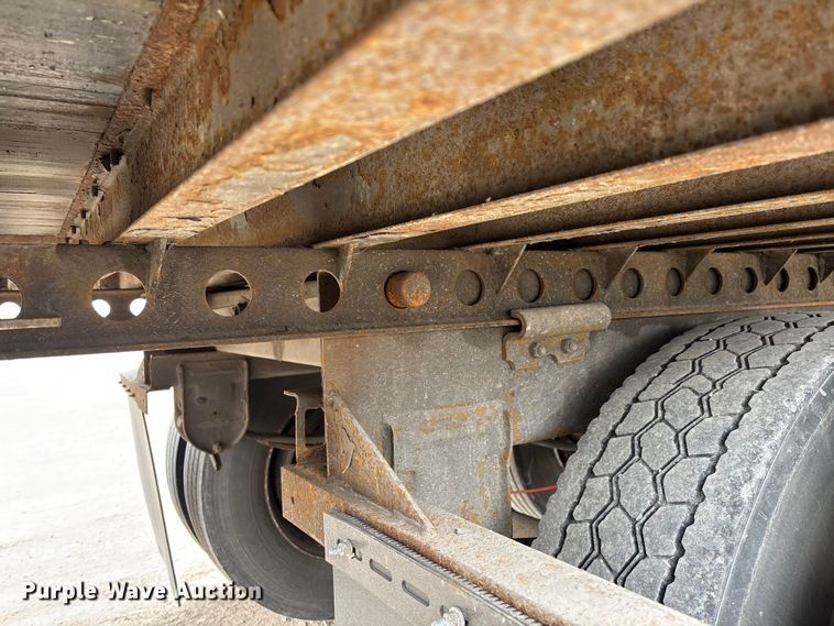 image for item FG1102 2013 Strick dry van trailer