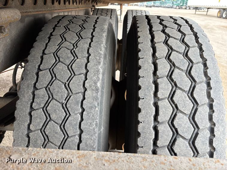 image for item FG1102 2013 Strick dry van trailer