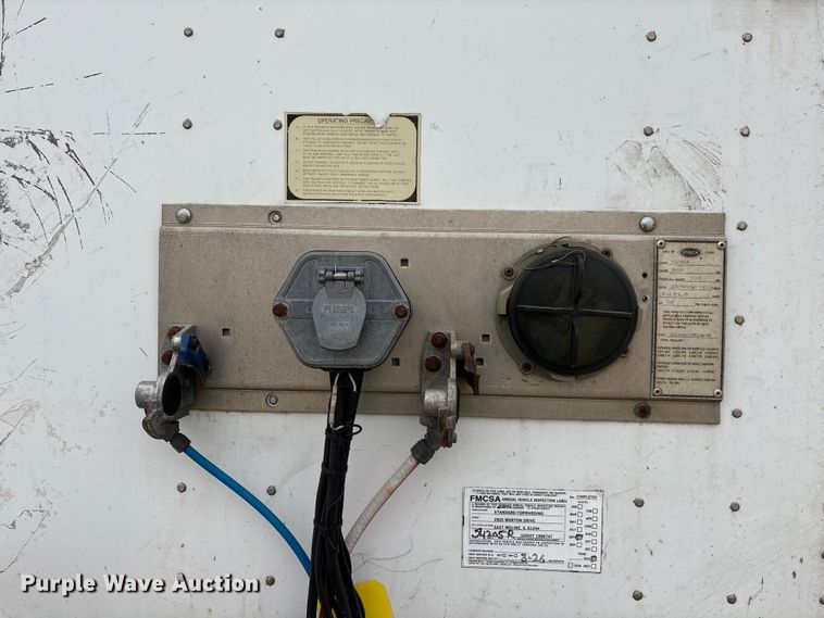 image for item FG1103 2013 Strick dry van trailer