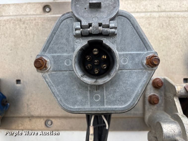 image for item FG1103 2013 Strick dry van trailer