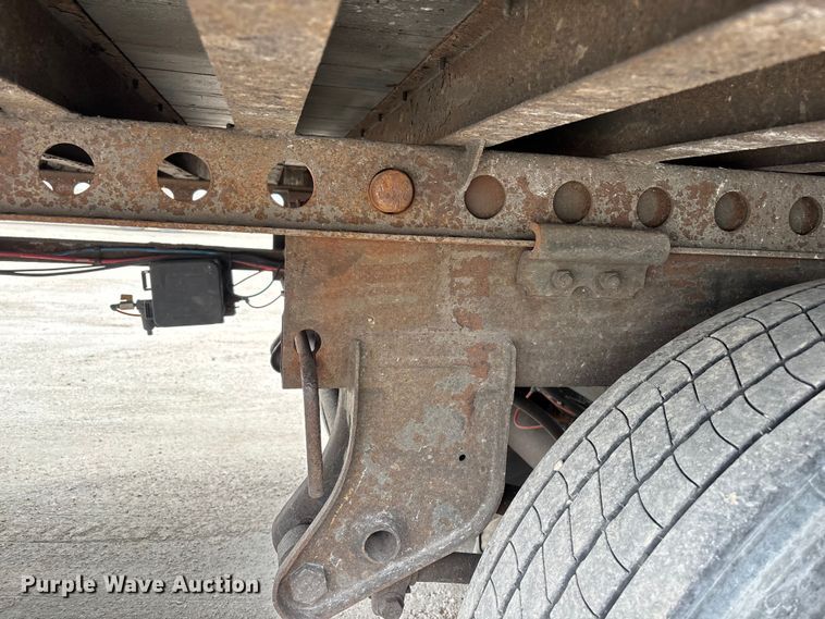 image for item FG1103 2013 Strick dry van trailer