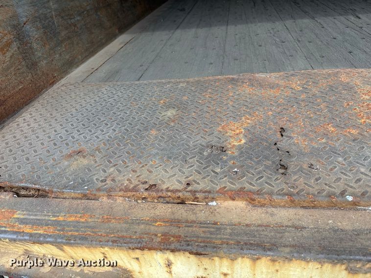 image for item FG1103 2013 Strick dry van trailer