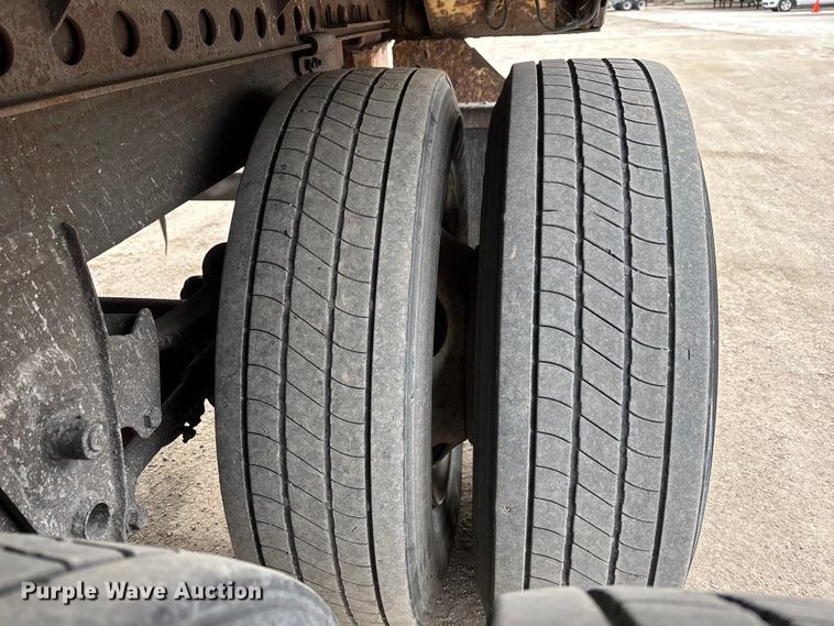 image for item FG1103 2013 Strick dry van trailer