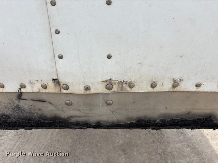 image for item FG1104 2013 Strick dry van trailer