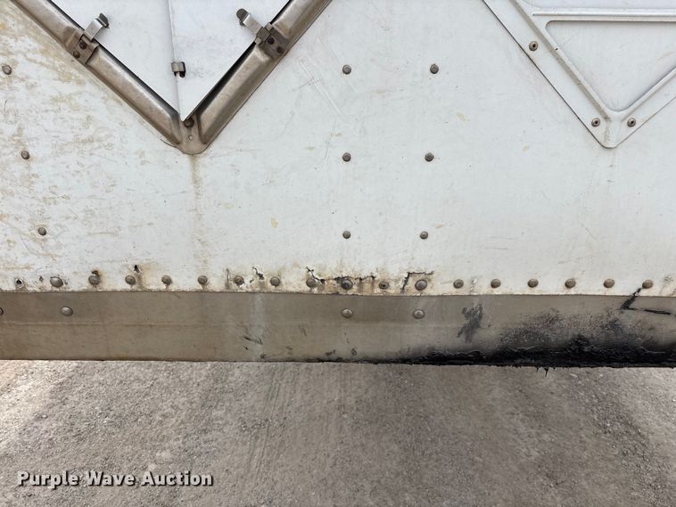 image for item FG1104 2013 Strick dry van trailer