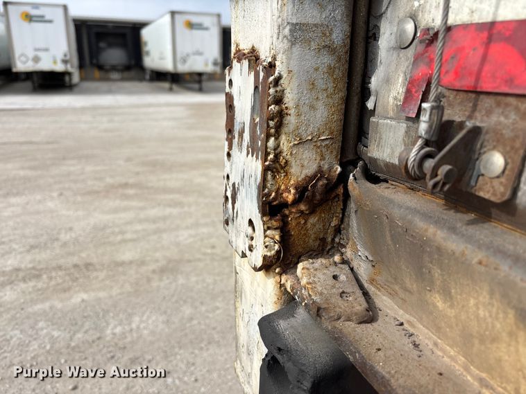 image for item FG1104 2013 Strick dry van trailer