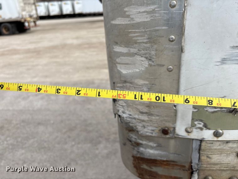 image for item FG1104 2013 Strick dry van trailer