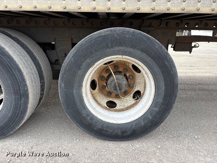 image for item FG1104 2013 Strick dry van trailer