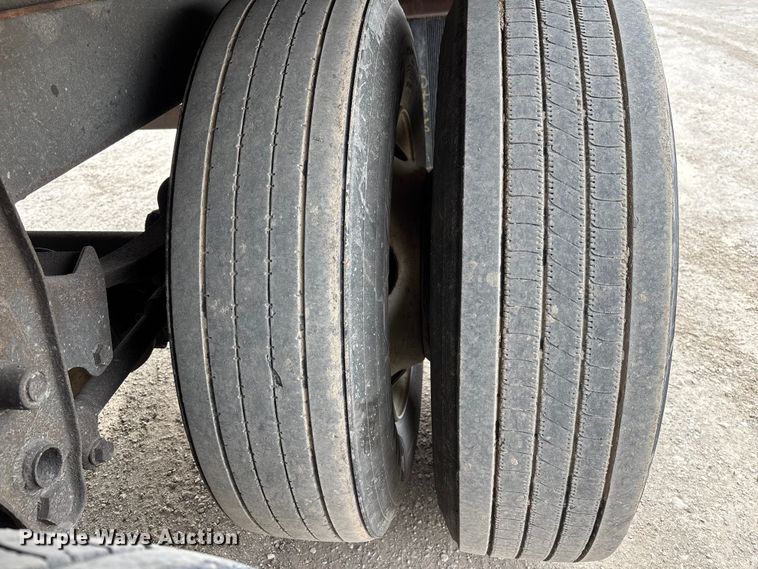 image for item FG1104 2013 Strick dry van trailer