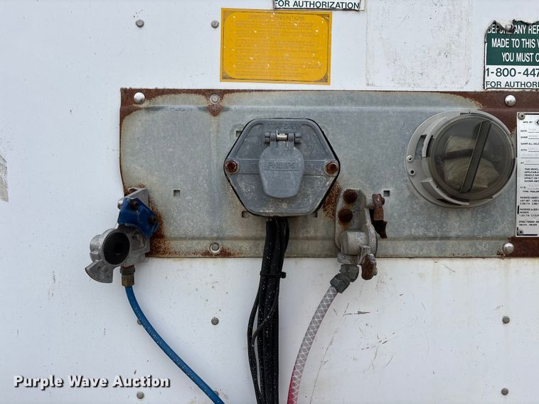 image for item FG1105 2007 Strick dry van trailer