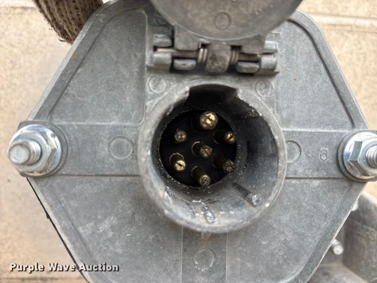 image for item FG1107 2013 Strick dry van trailer