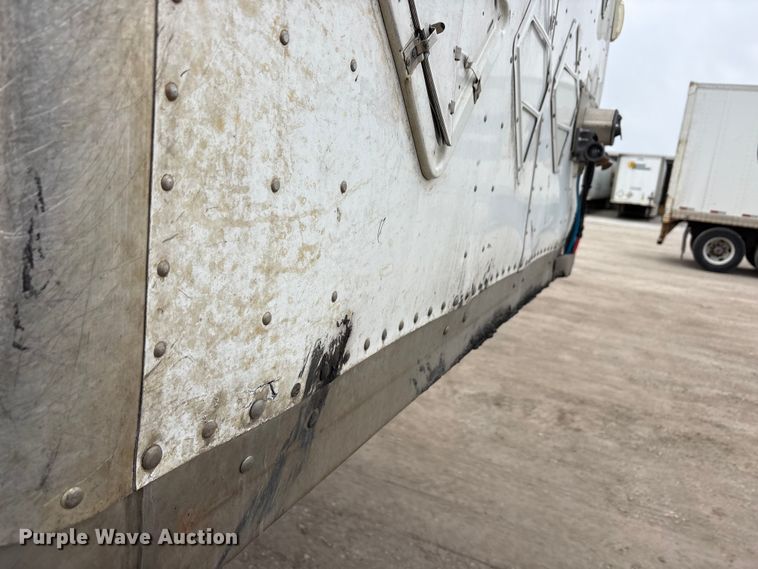 image for item FG1107 2013 Strick dry van trailer