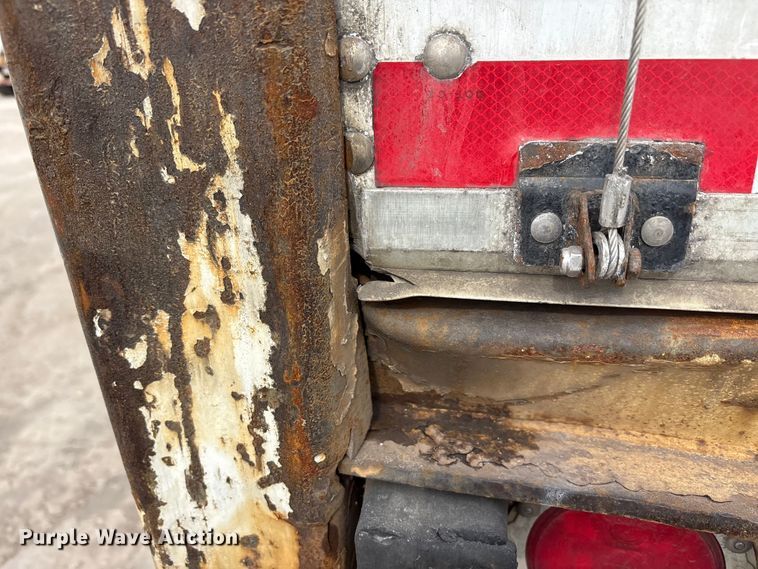 image for item FG1107 2013 Strick dry van trailer