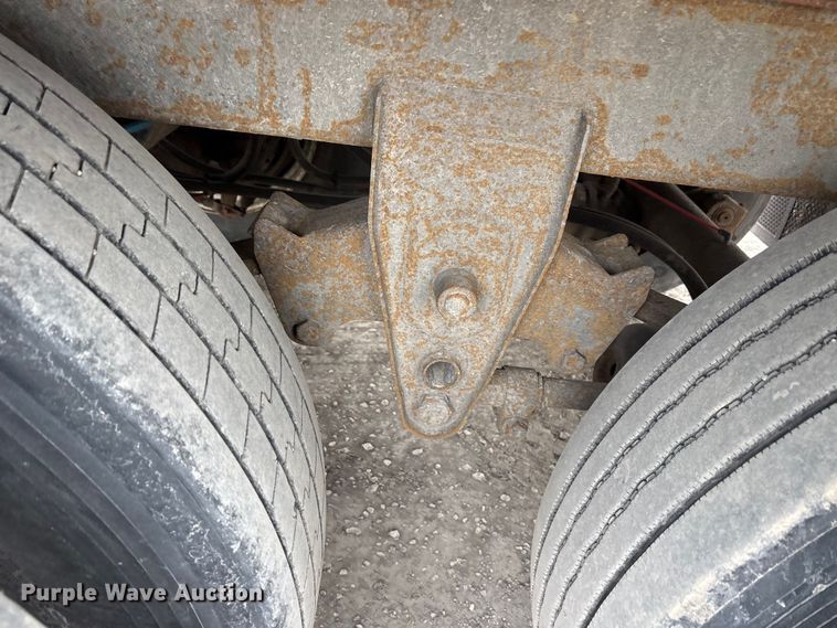 image for item FG1107 2013 Strick dry van trailer