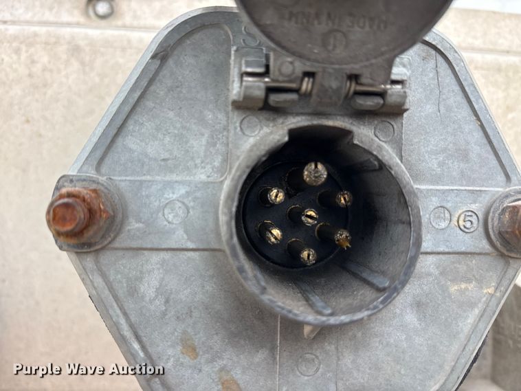 image for item FG1108 2013 Strick dry van trailer