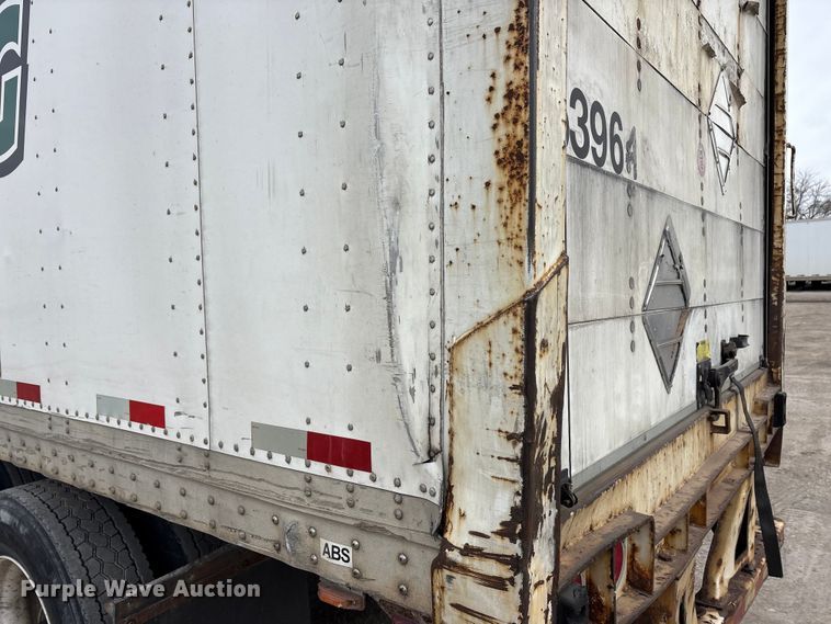 image for item FG1108 2013 Strick dry van trailer