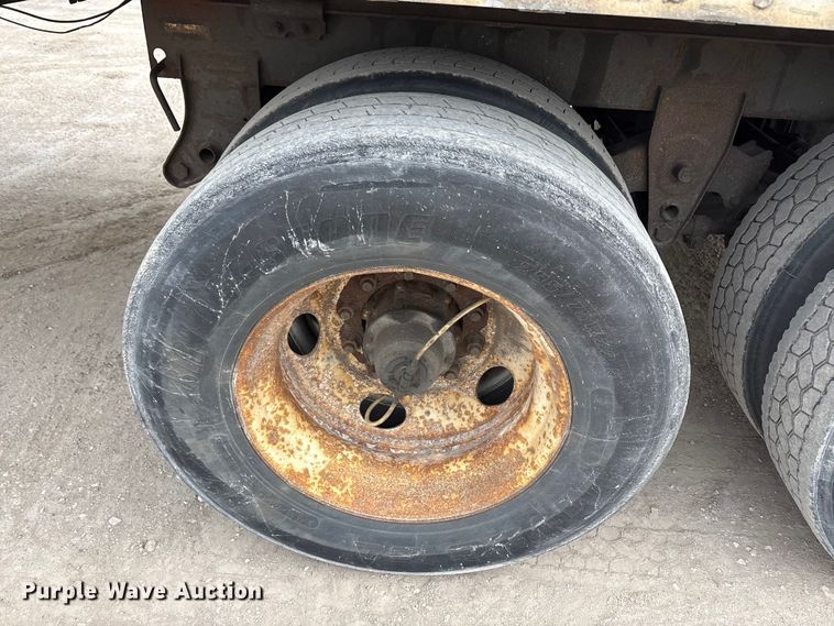 image for item FG1108 2013 Strick dry van trailer