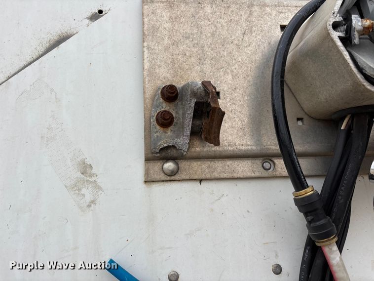 image for item FG1109 2013 Strick dry van trailer