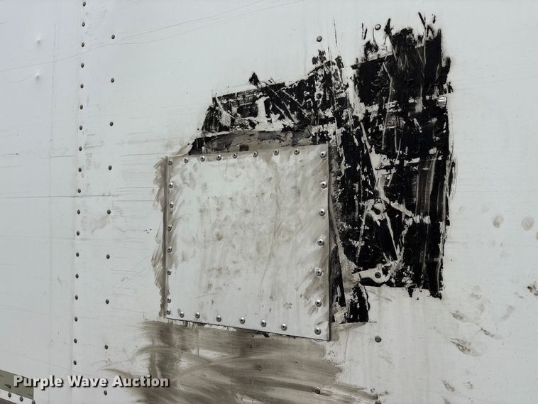 image for item FG1110 2013 Strick dry van trailer