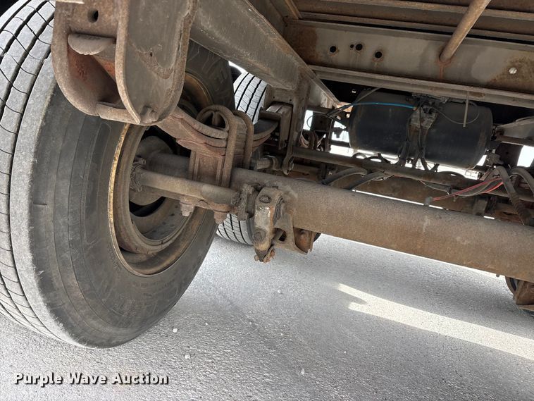 image for item FG1110 2013 Strick dry van trailer