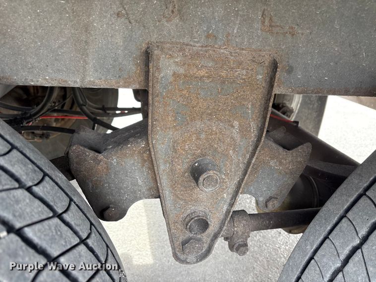 image for item FG1110 2013 Strick dry van trailer