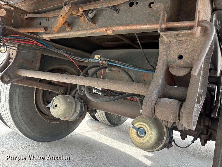 image for item FG1110 2013 Strick dry van trailer