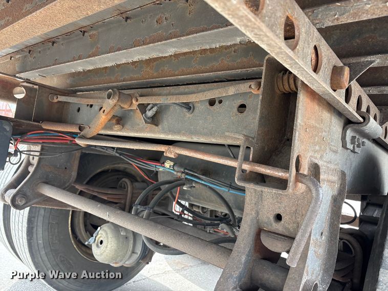 image for item FG1110 2013 Strick dry van trailer