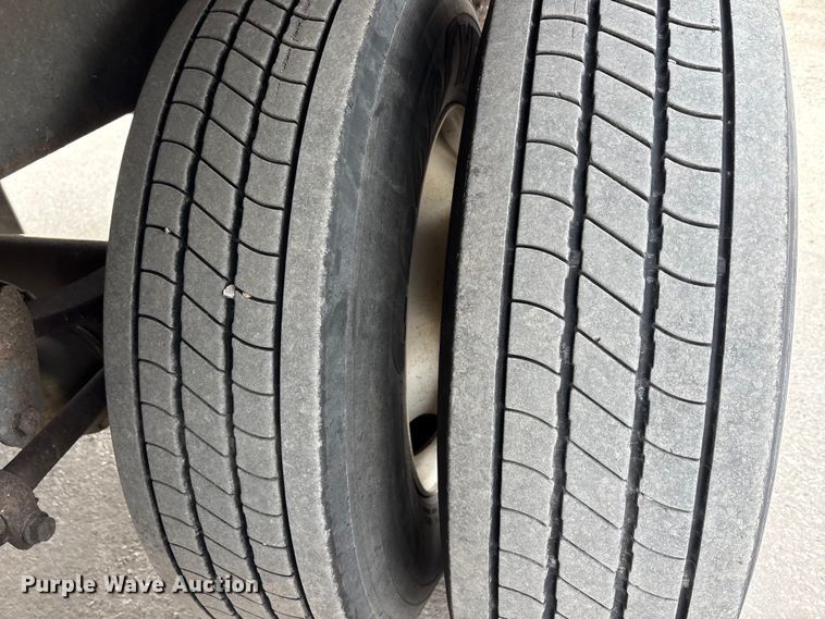 image for item FG1110 2013 Strick dry van trailer