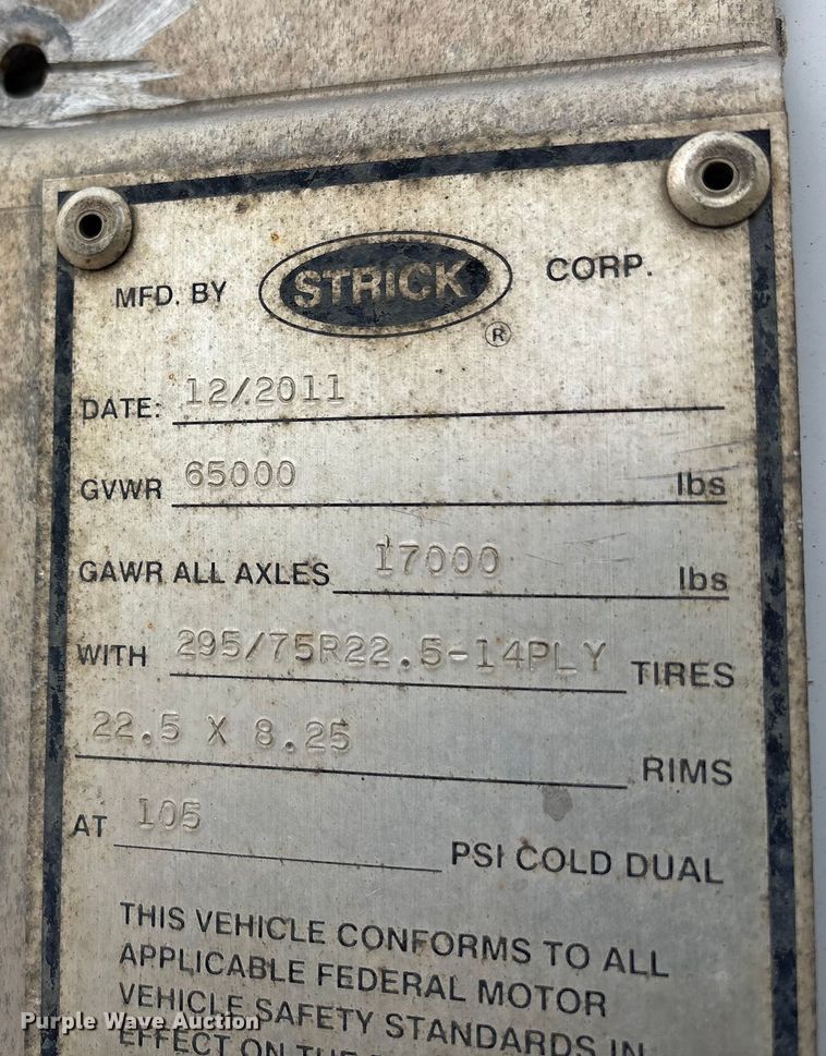 image for item FG1110 2013 Strick dry van trailer