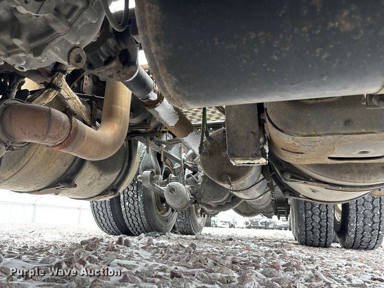 image for item FG1112 2017 Freightliner Cascadia 125 semi truck