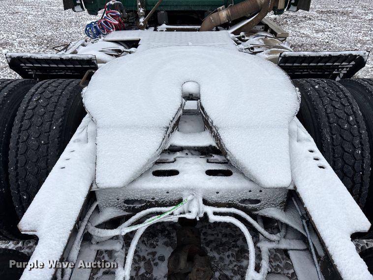 image for item FG1112 2017 Freightliner Cascadia 125 semi truck