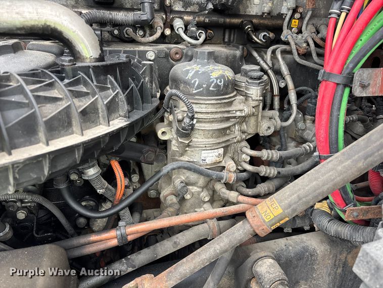 image for item FG1112 2017 Freightliner Cascadia 125 semi truck