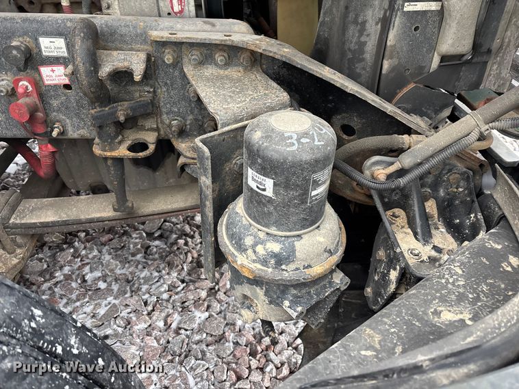 image for item FG1112 2017 Freightliner Cascadia 125 semi truck