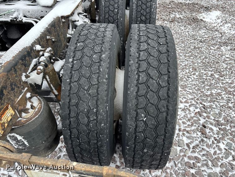 image for item FG1112 2017 Freightliner Cascadia 125 semi truck