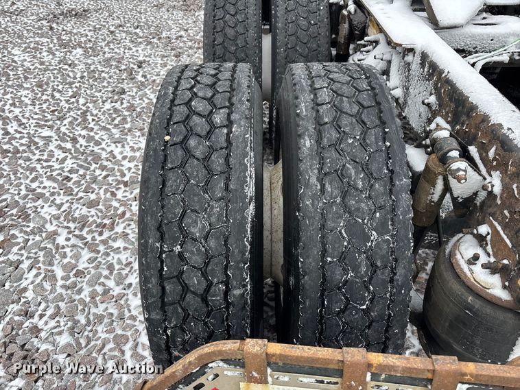 image for item FG1112 2017 Freightliner Cascadia 125 semi truck