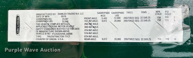 image for item FG1112 2017 Freightliner Cascadia 125 semi truck