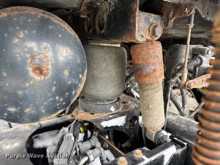 image for item FG1113 2016 Mack CXU613 semi truck