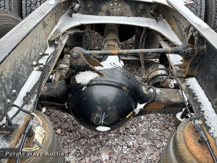 image for item FG1113 2016 Mack CXU613 semi truck