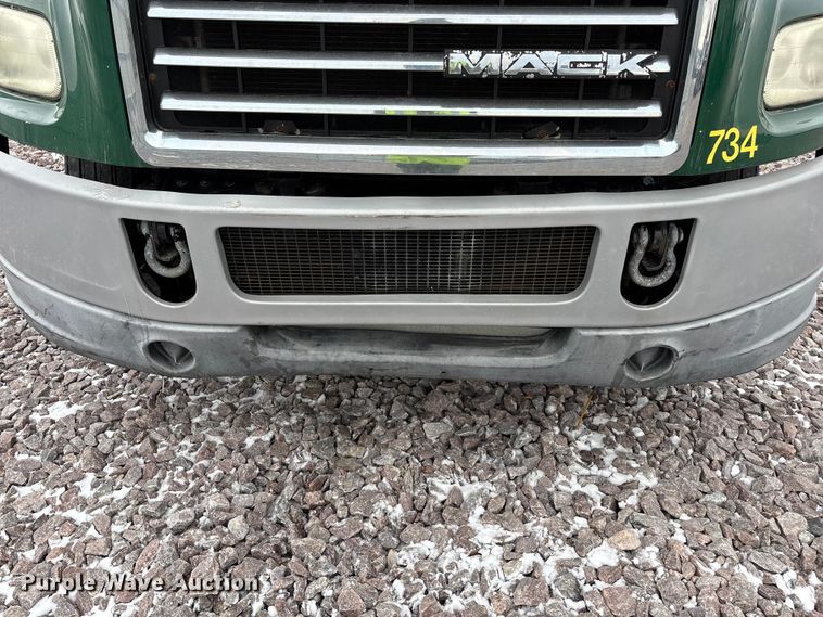 image for item FG1113 2016 Mack CXU613 semi truck