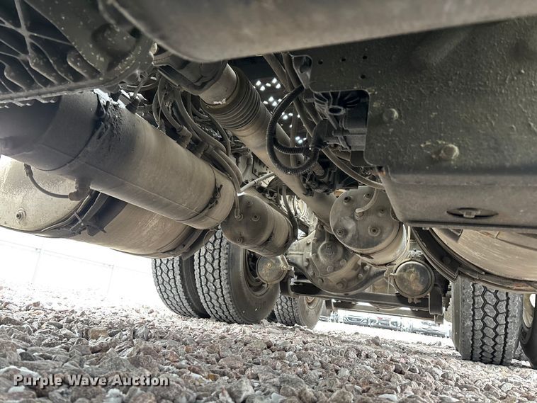 image for item FG1113 2016 Mack CXU613 semi truck